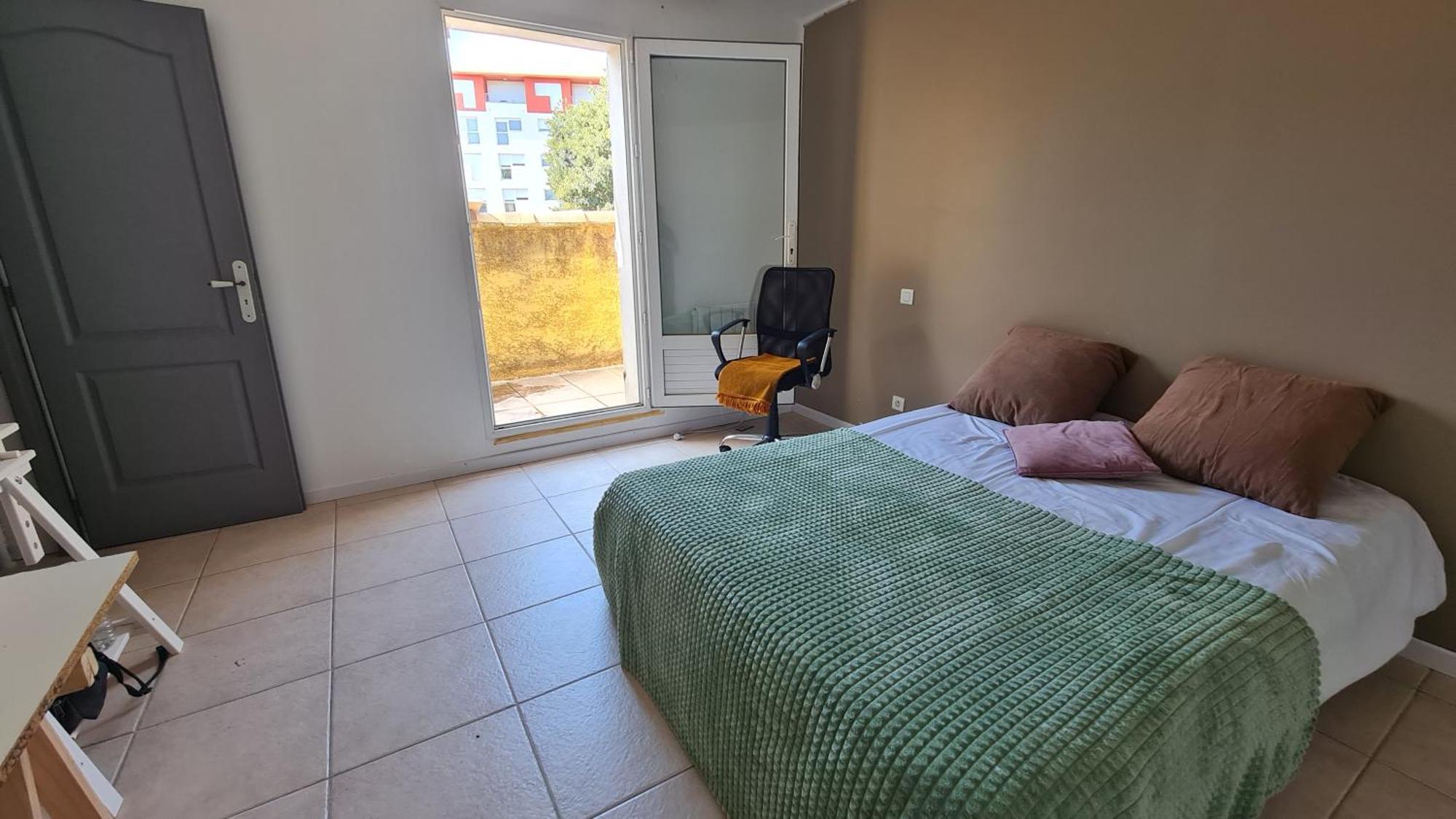 Chambre Nîmes Exteriör bild
